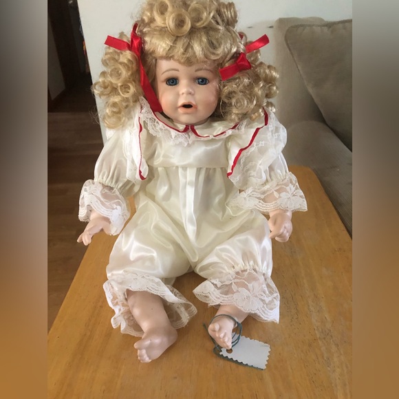 Christmas Around The World Porcelain Blonde Curly Haired Doll 14” h x 10” w - Picture 2 of 6